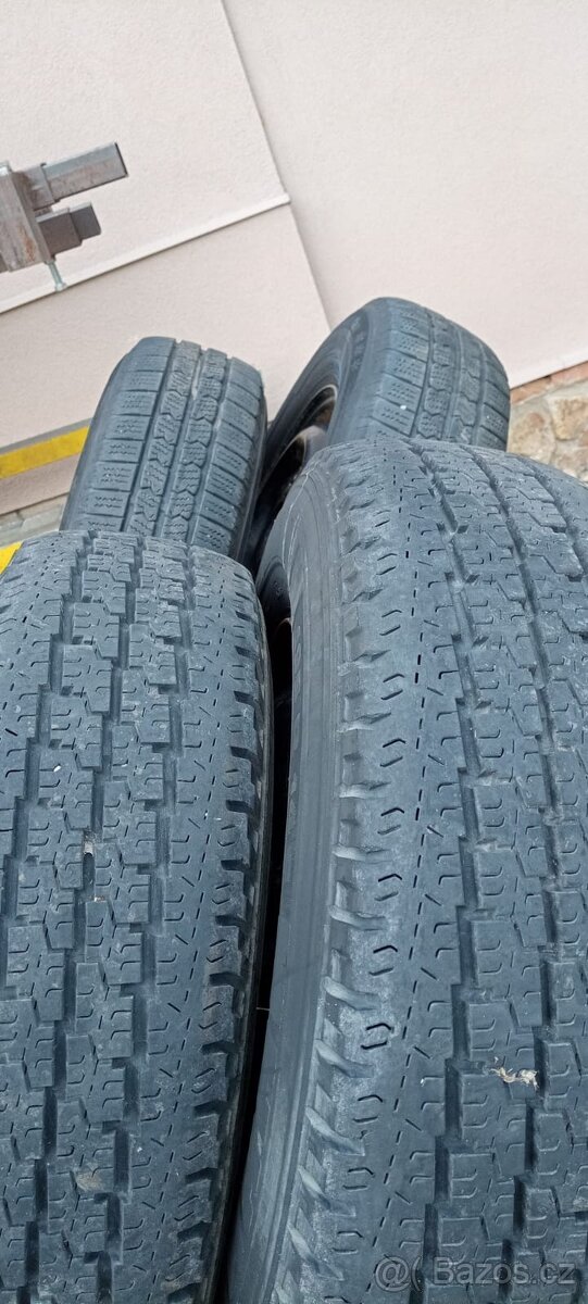 Celoroční kola ford tranzit - 2