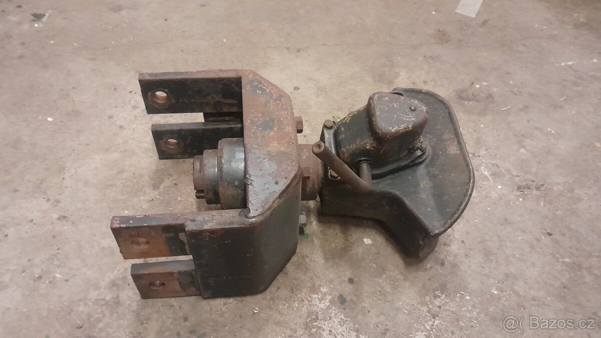 Závěs zetor - 2