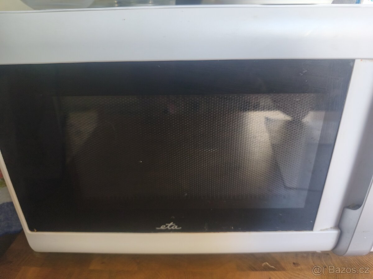 Mikrovlnna trouba Eta - 2