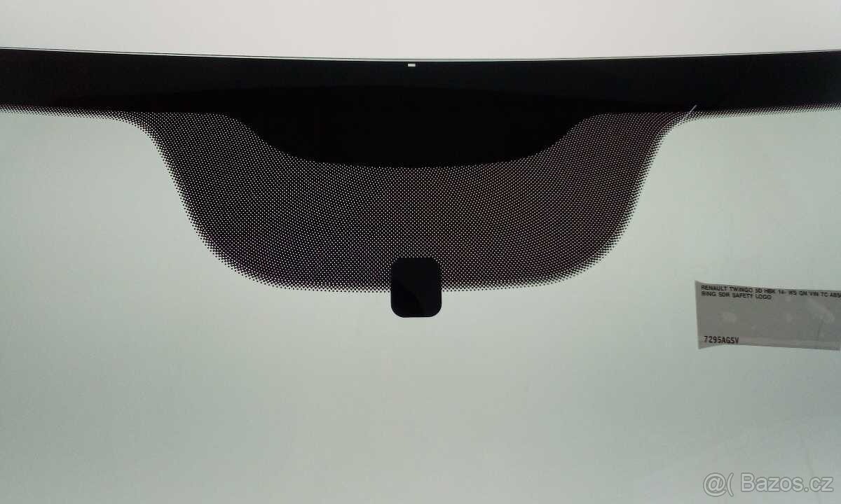 Renault Twingo čelní sklo - 2