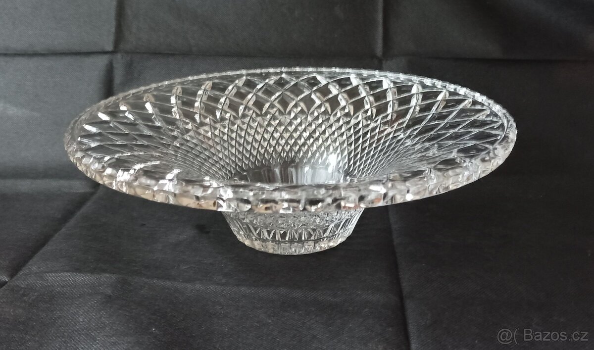 SKLENĚNÁ MÍSA - 2