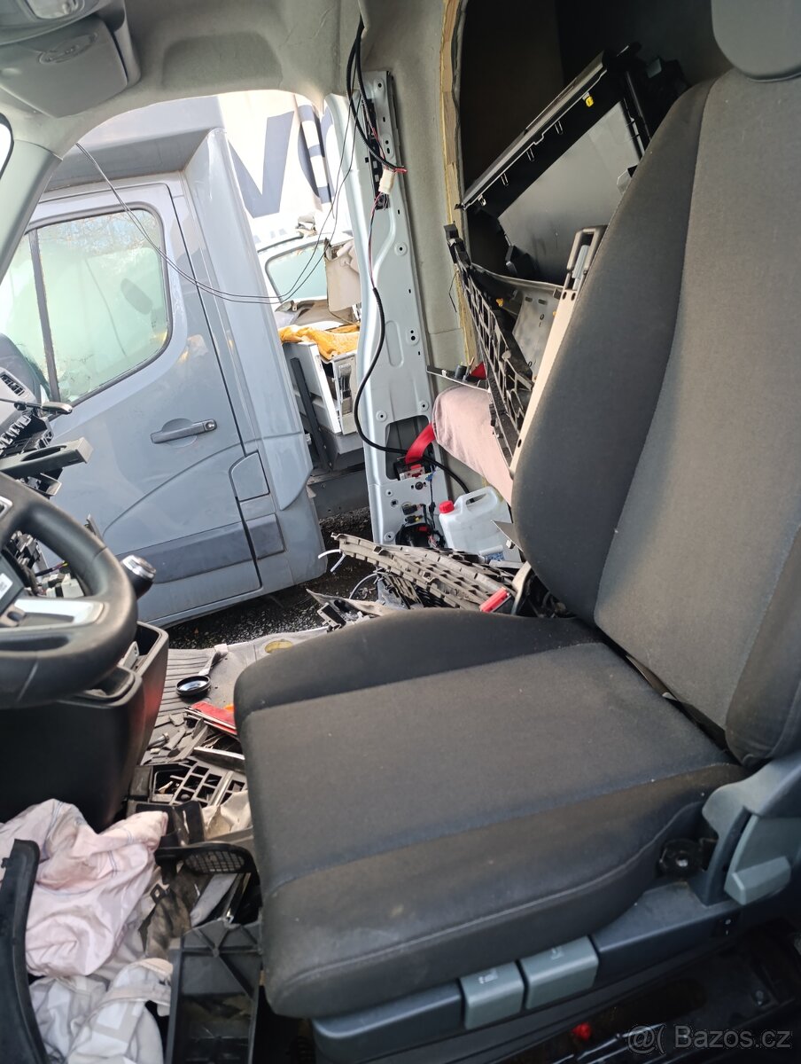 SEDADLO ŘIDIČE RENAULT MASTER - 2