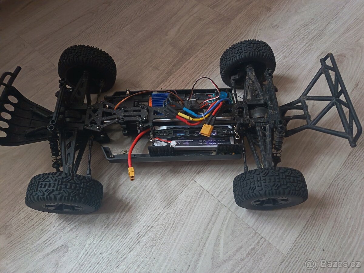 RC auto 1:10 turnigy trooper sct 44 - 2