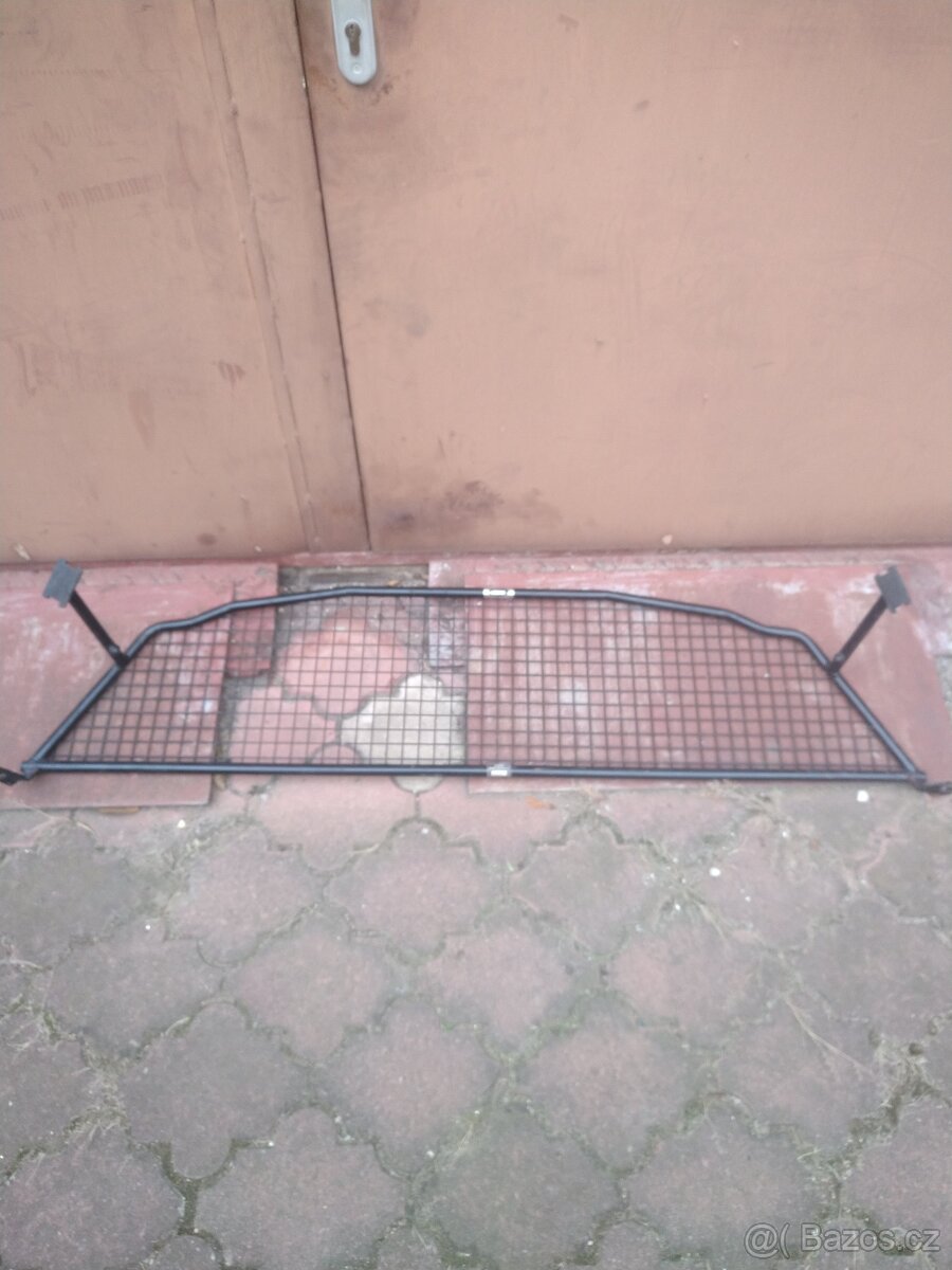 Dělící příčky do kufru - 2