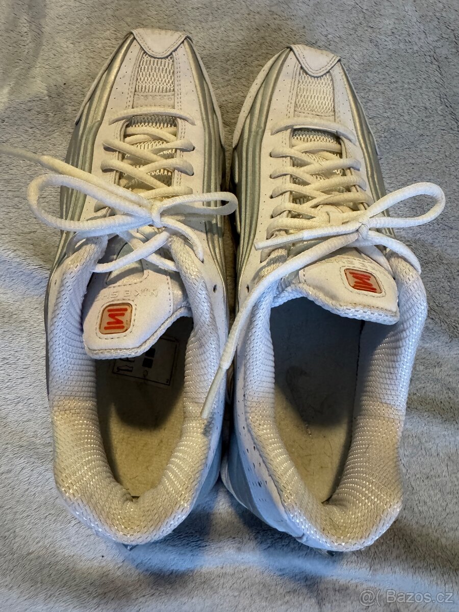 Nike velikost 10,5 - 2