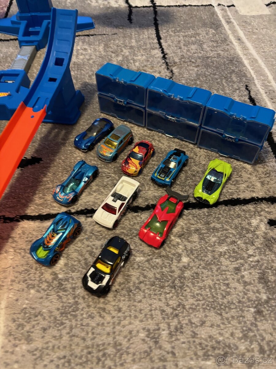 Hot Wheels dráha + auta - 2