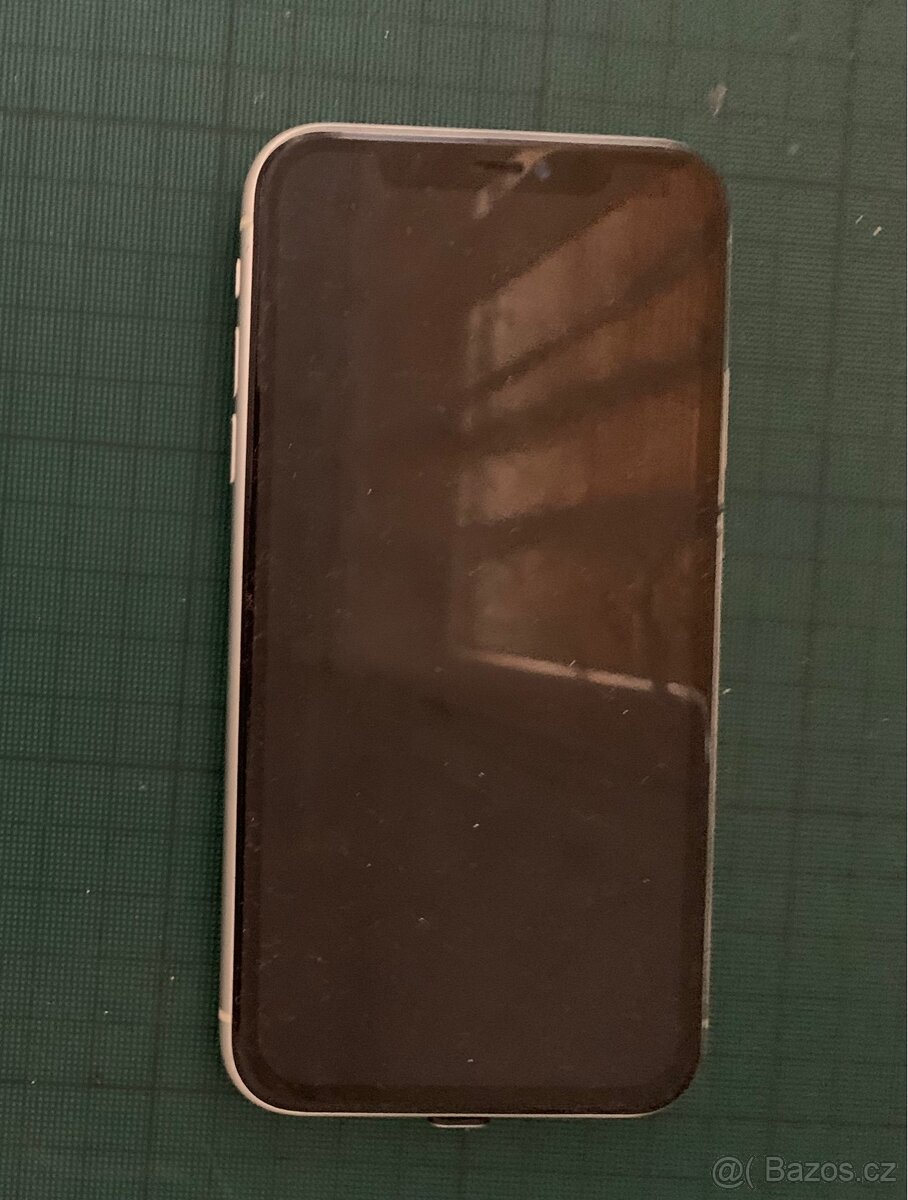 iPhone 11 - na náhradní díly - 2