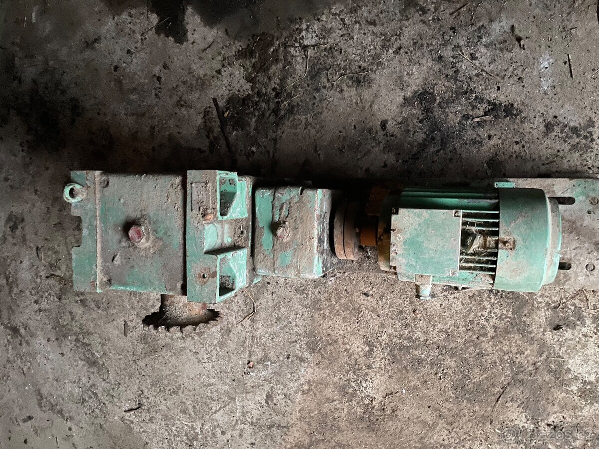 Šneková převodovka motor - 2