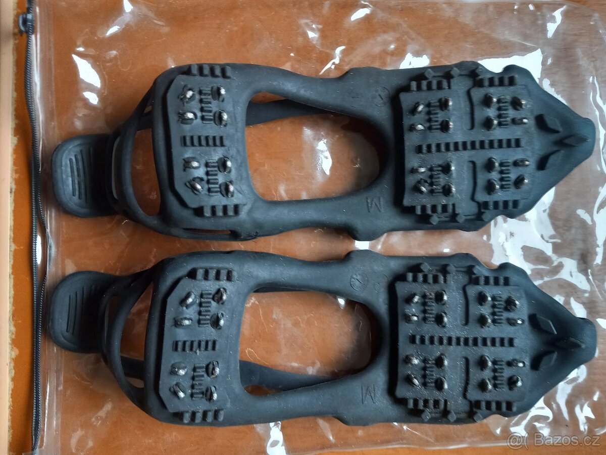 Protiskluzové návleky na boty vel. M top stav - 2