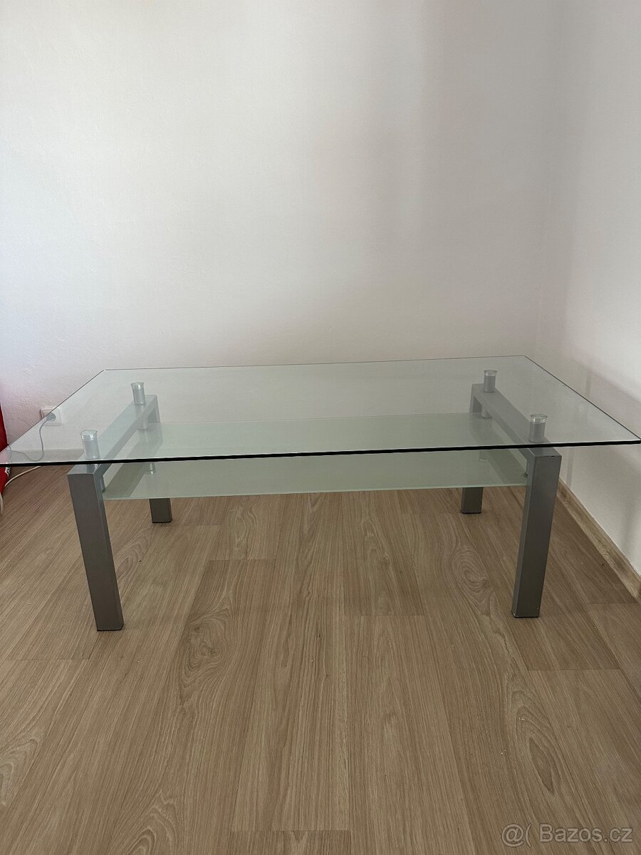 Skleněný konferenční stůl - 2