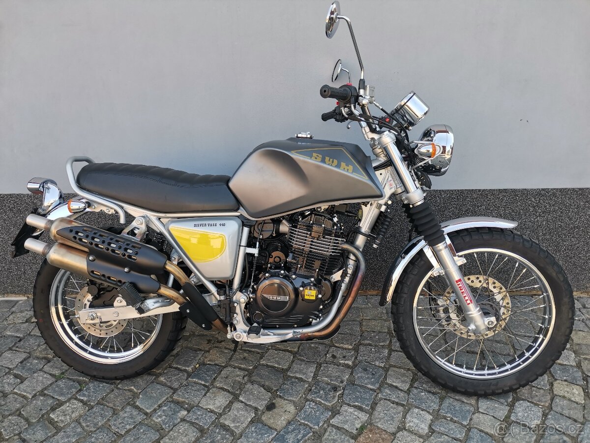 SWM Silver vase 440 2017 - 2