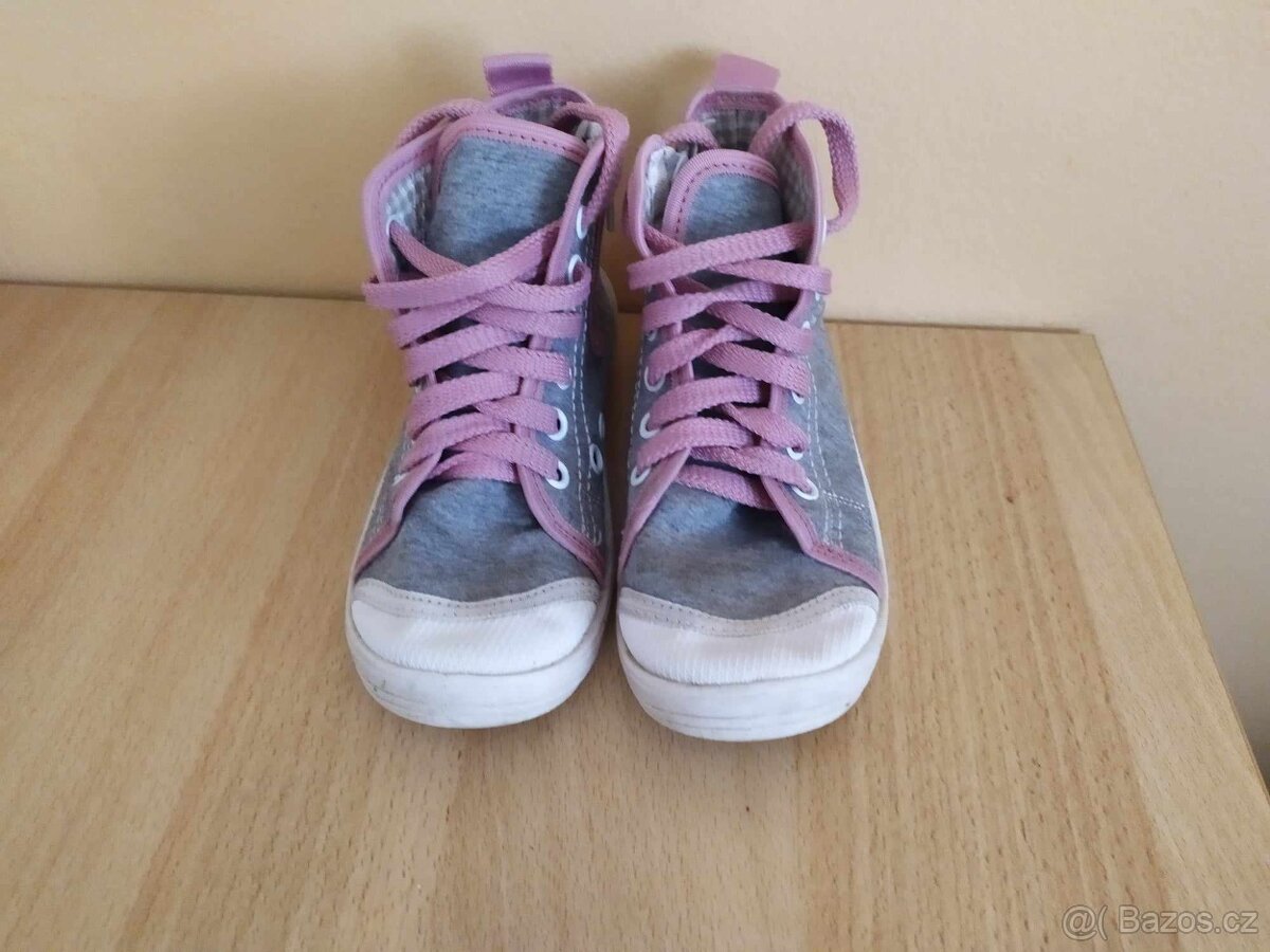 Dívčí plátěné tenisky vel 29 - 2