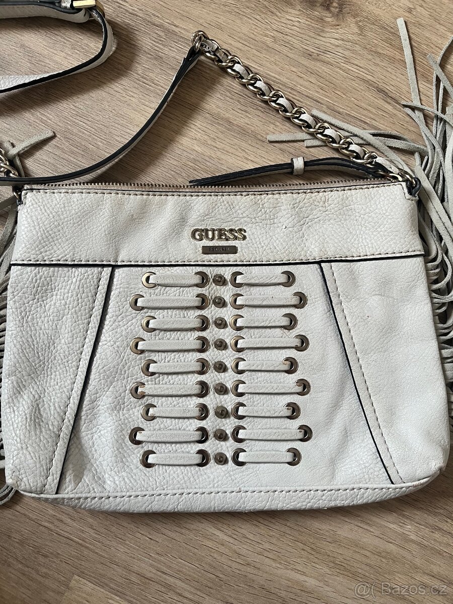 Světlá kabelka Guess - 2