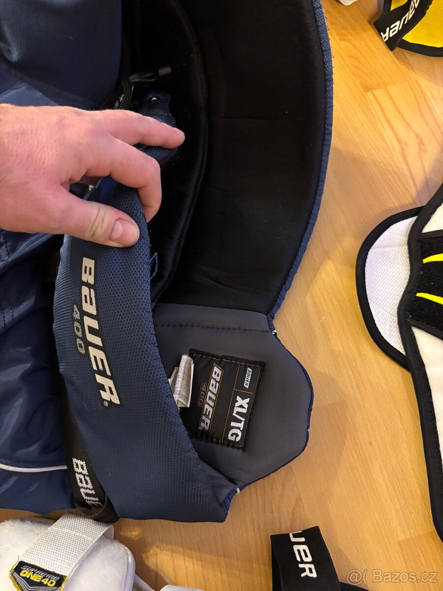 Hokejová výstroj - 2