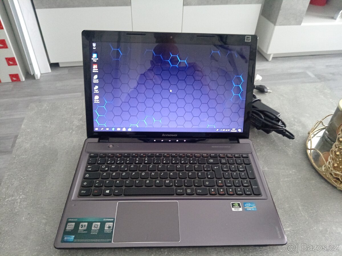 Lenovo IdeaPad Z580 - 2