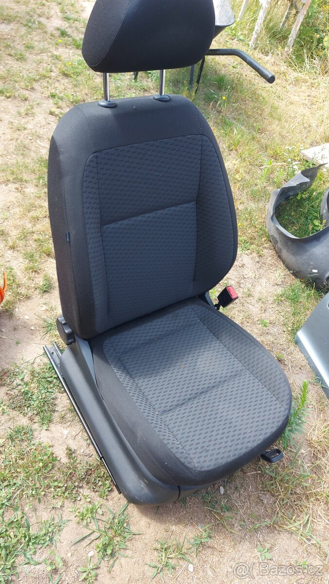 Sedadla Fabia 2 s airbagem - 2