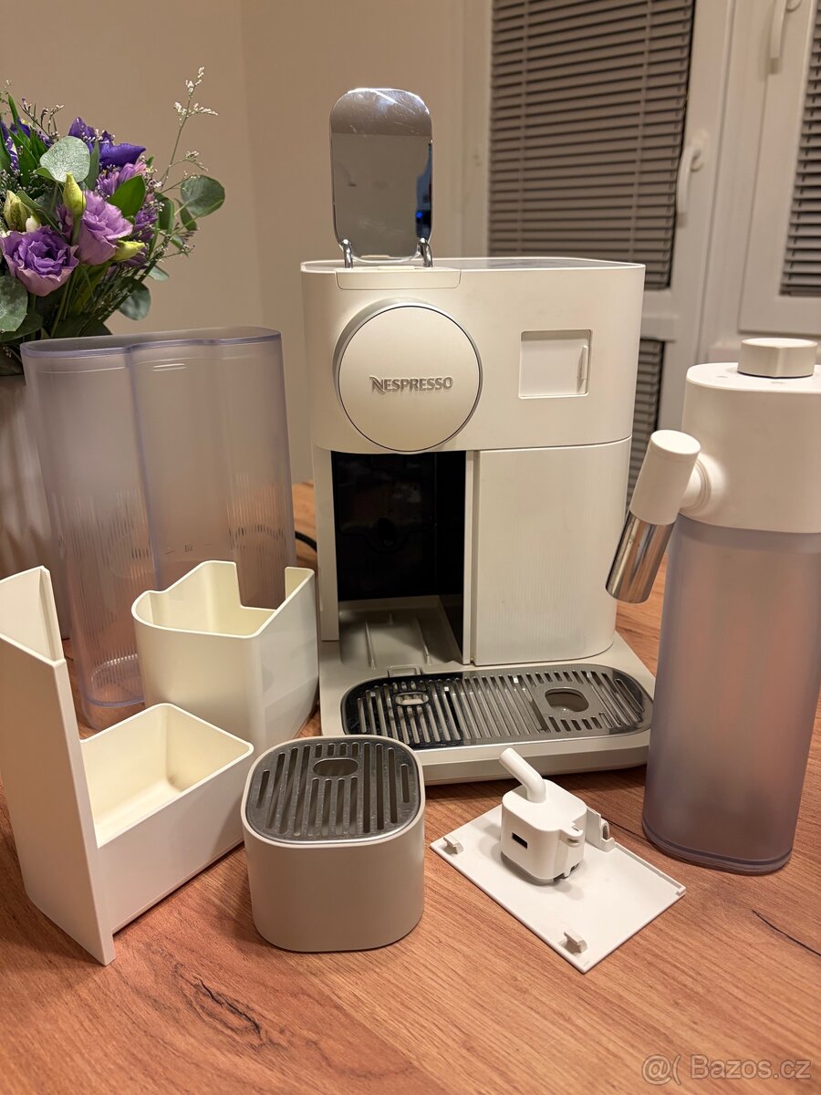 kávovar Nespresso Gran Lattissima - 2
