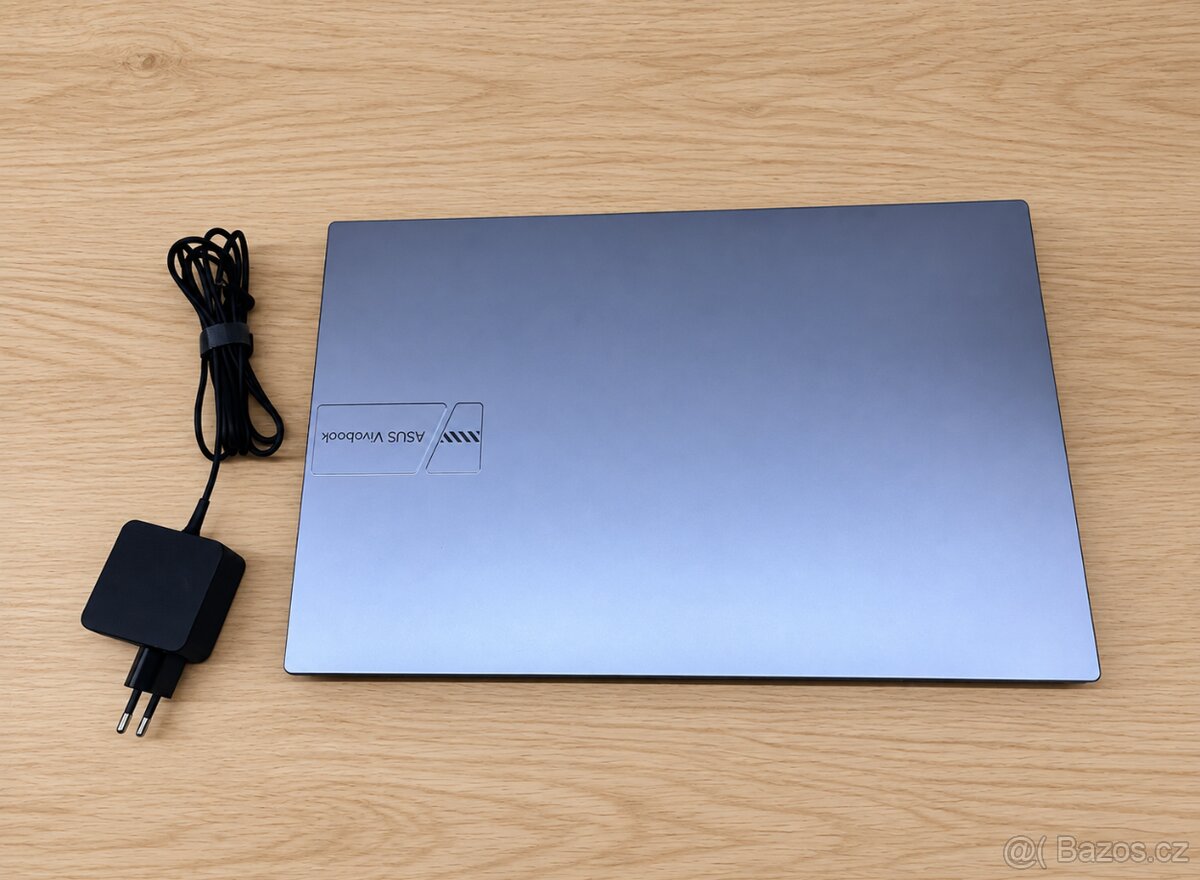 Notebook ASUS ve výborném stavu rychlý a tichý - 2