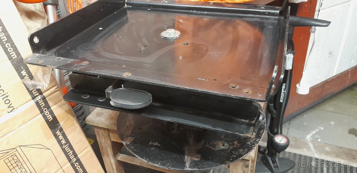 Otočná konzole - 2