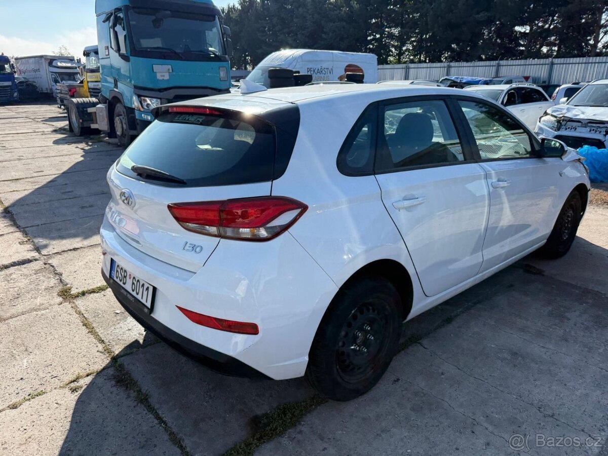 Hyundai I30 1.5i 2023. 43TKM Ceske doklady rv 6/2023 1.5i 80 - 2