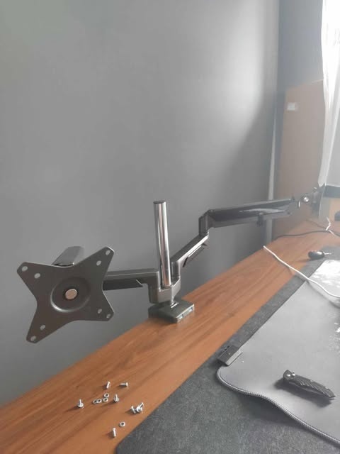 DRŽÁK NA DVA MONITORY / 17" až 32" - 2