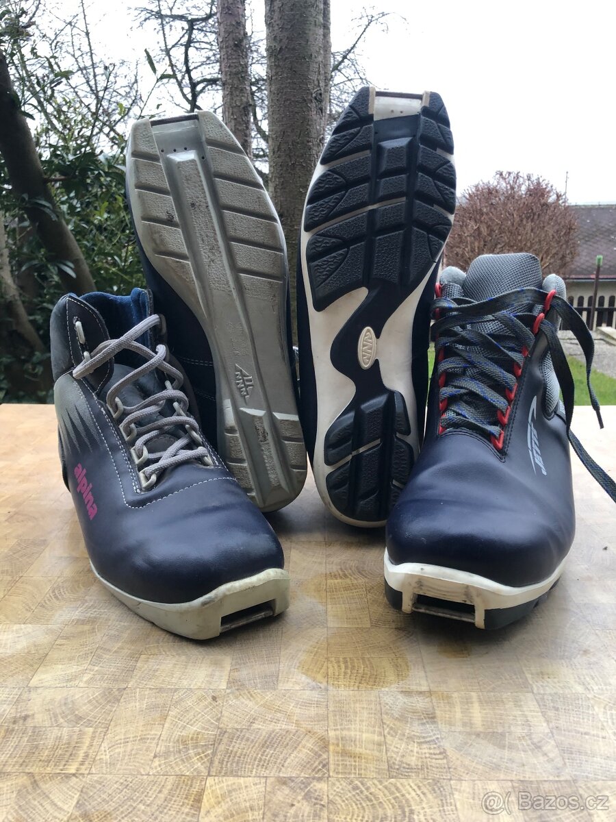 Lyže + boty + hůlky na běžky - 2