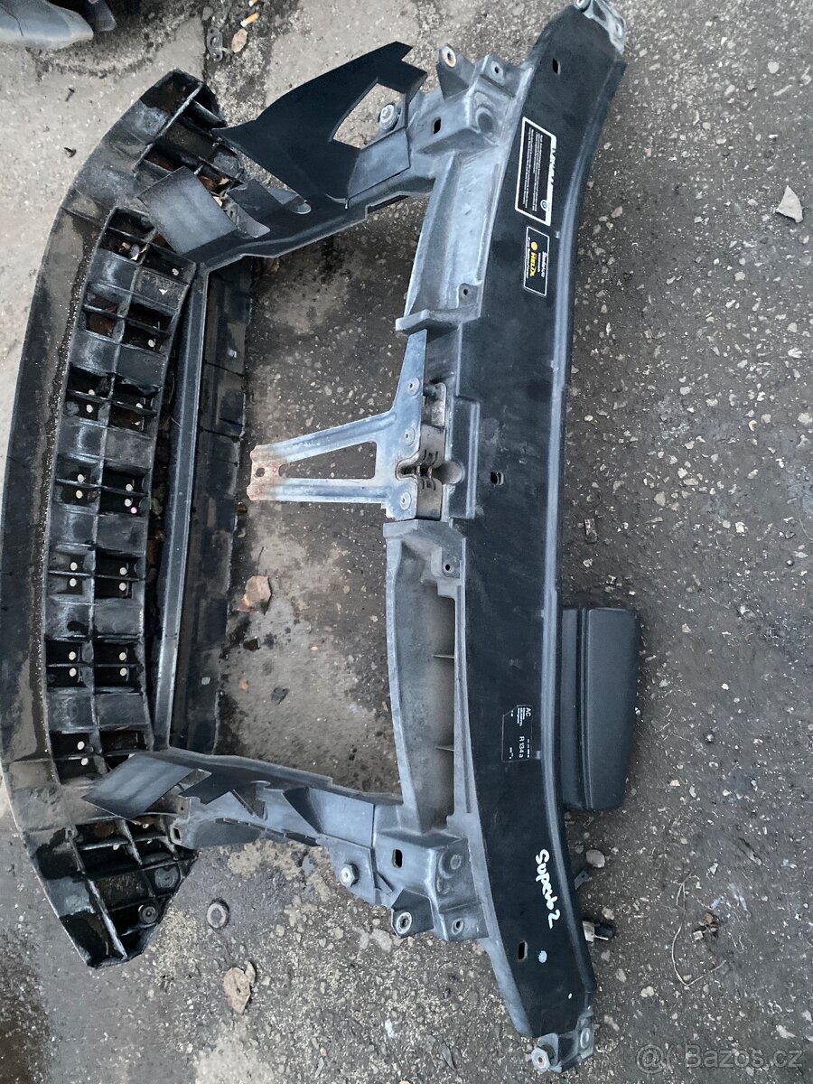 Superbb2 -chladicova stěna před fac - 2