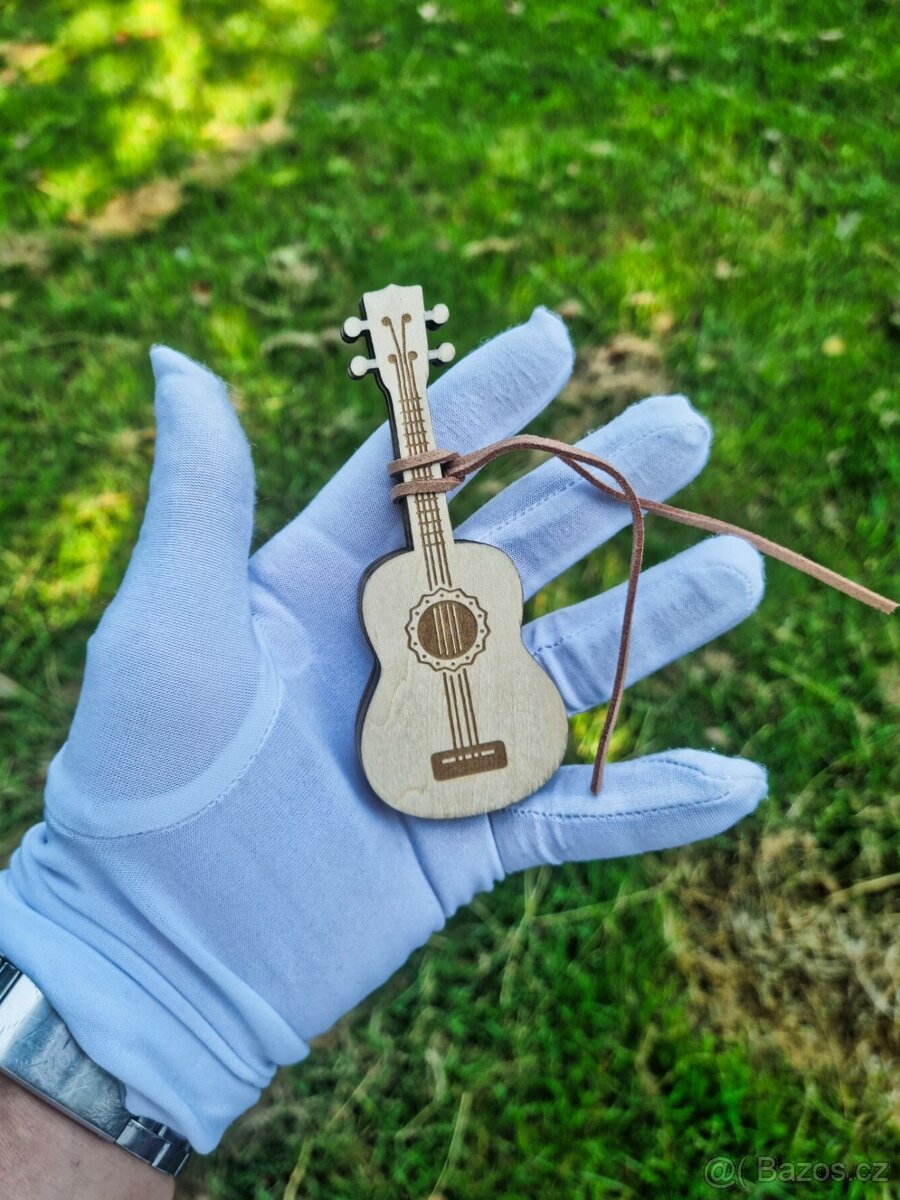 Kytara – dřevěný box na trsátka (verze 1) - 2