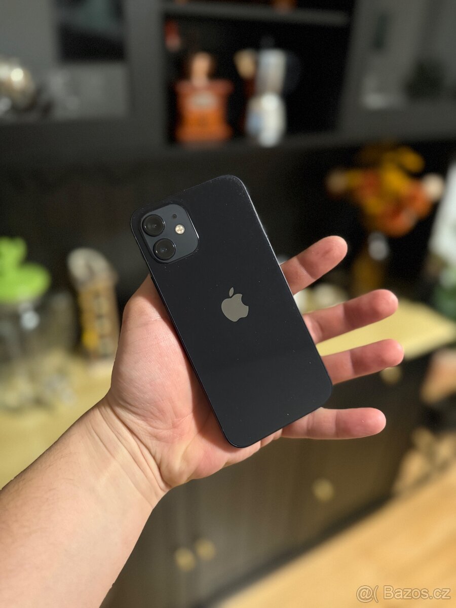 Apple iPhone 12 64GB - 2