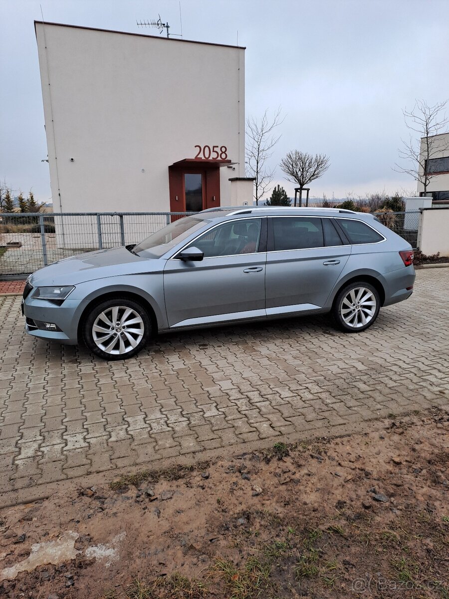 Škoda superb combi 2.0 tdi 110kw - 2