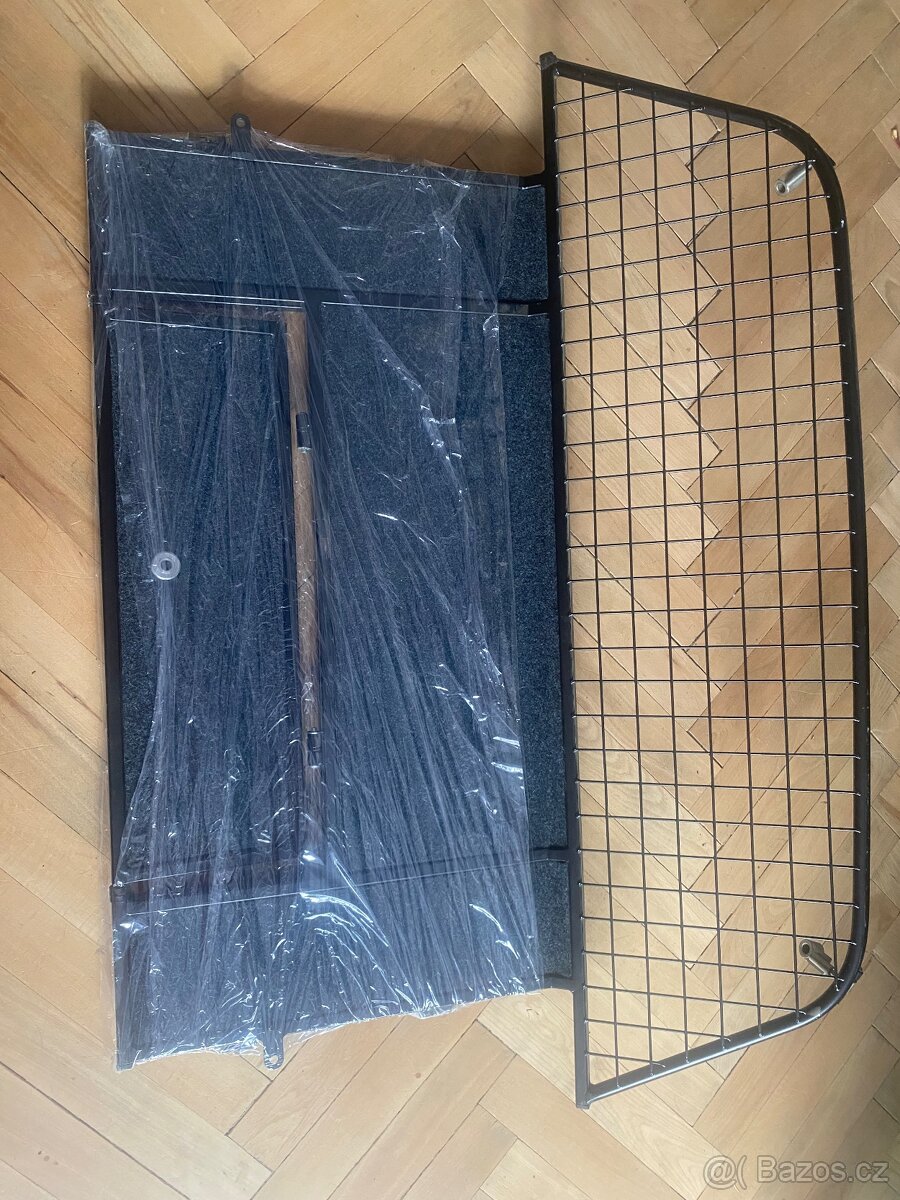 Rám do kufru nejspíš Octavia 1 - 2