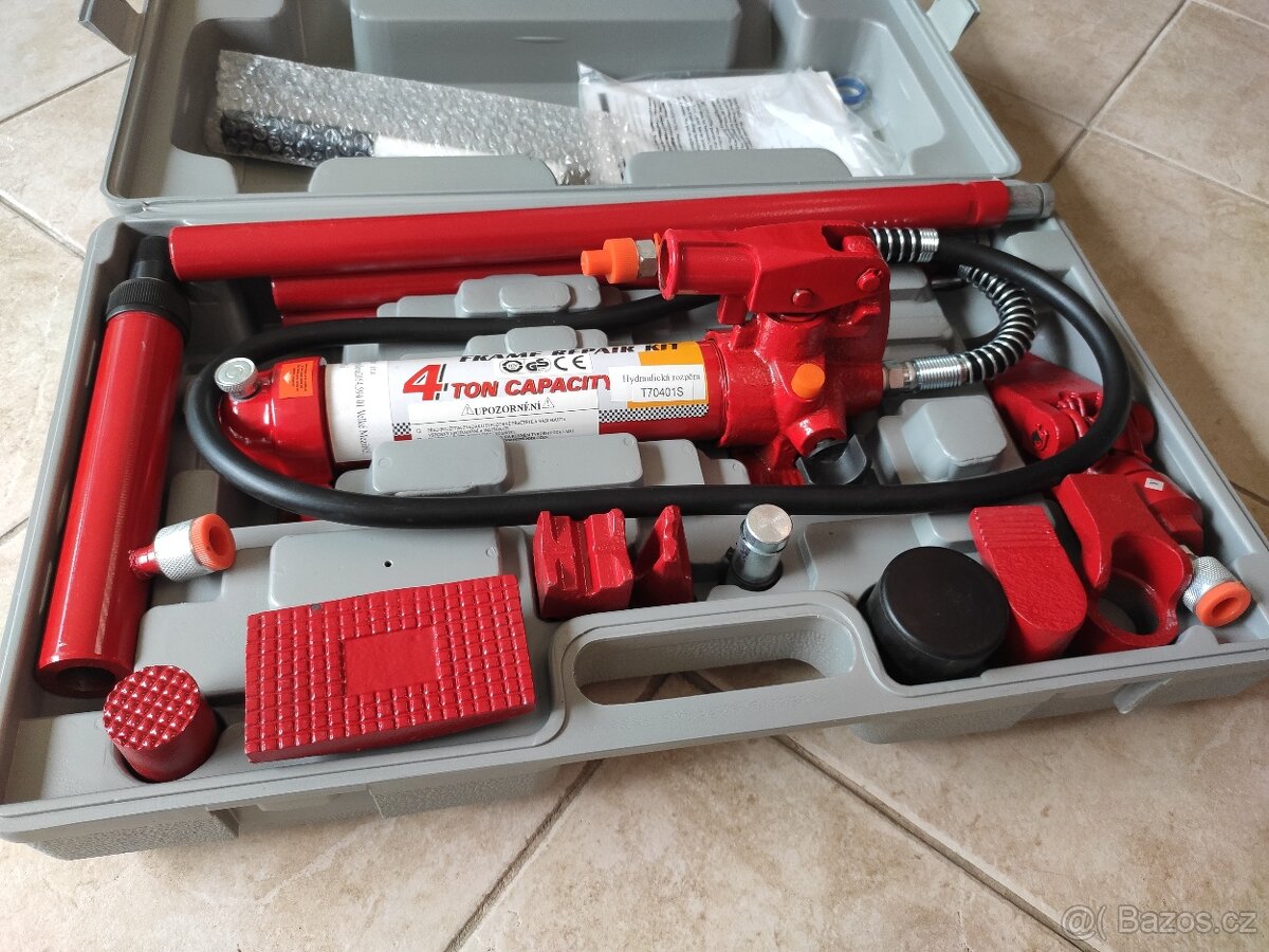 Hydraulická karosářská rozpěra / Hydraulický zvedák 4 t - 2