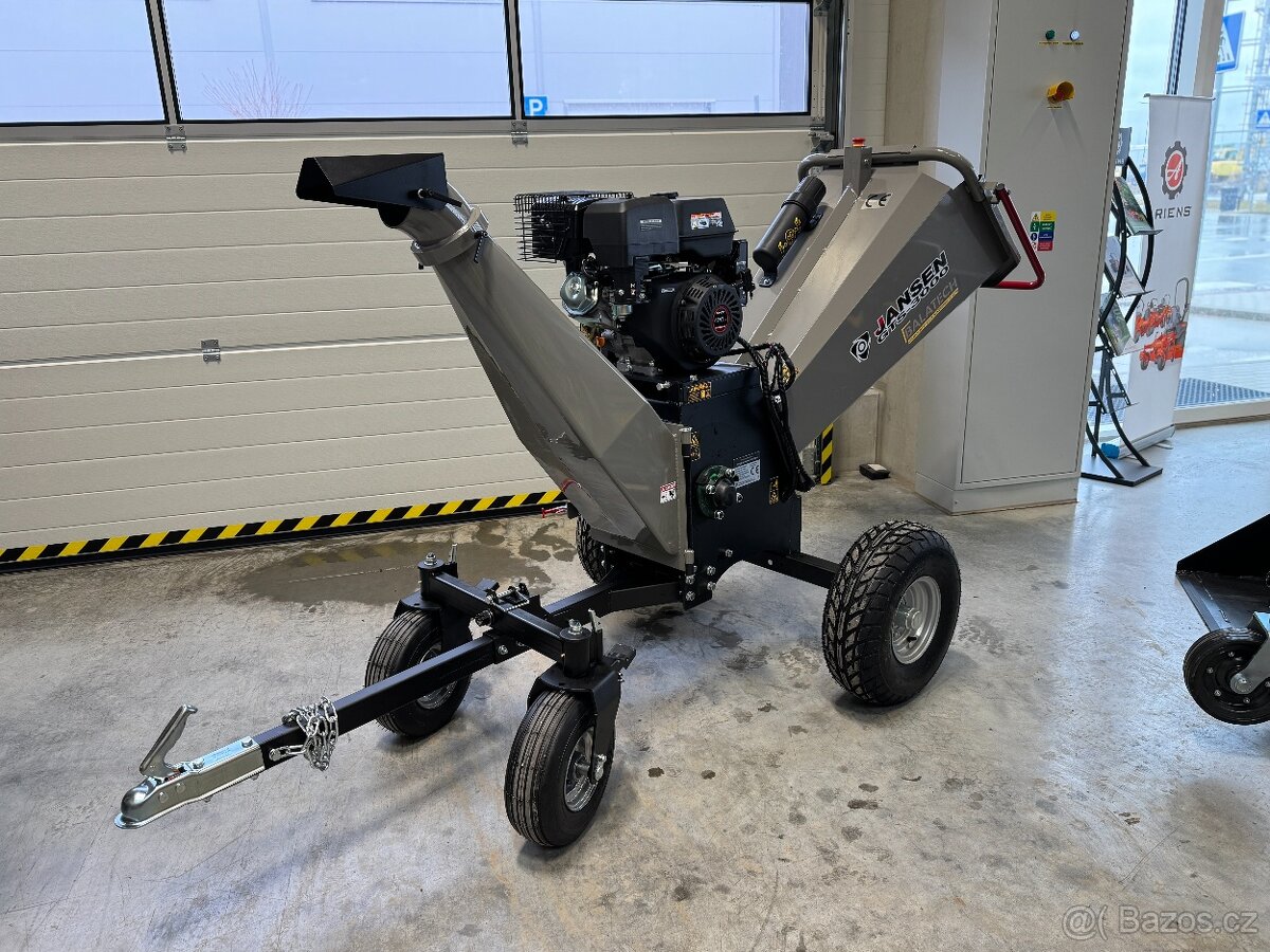 Štěpkovač dřeva a větví GTS-3000 - 2