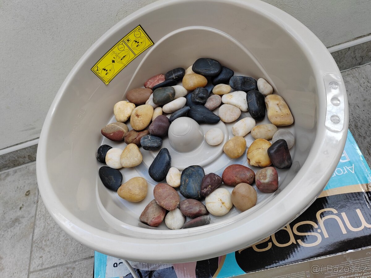 Perličková lázeň na nohy s oblázky - 2