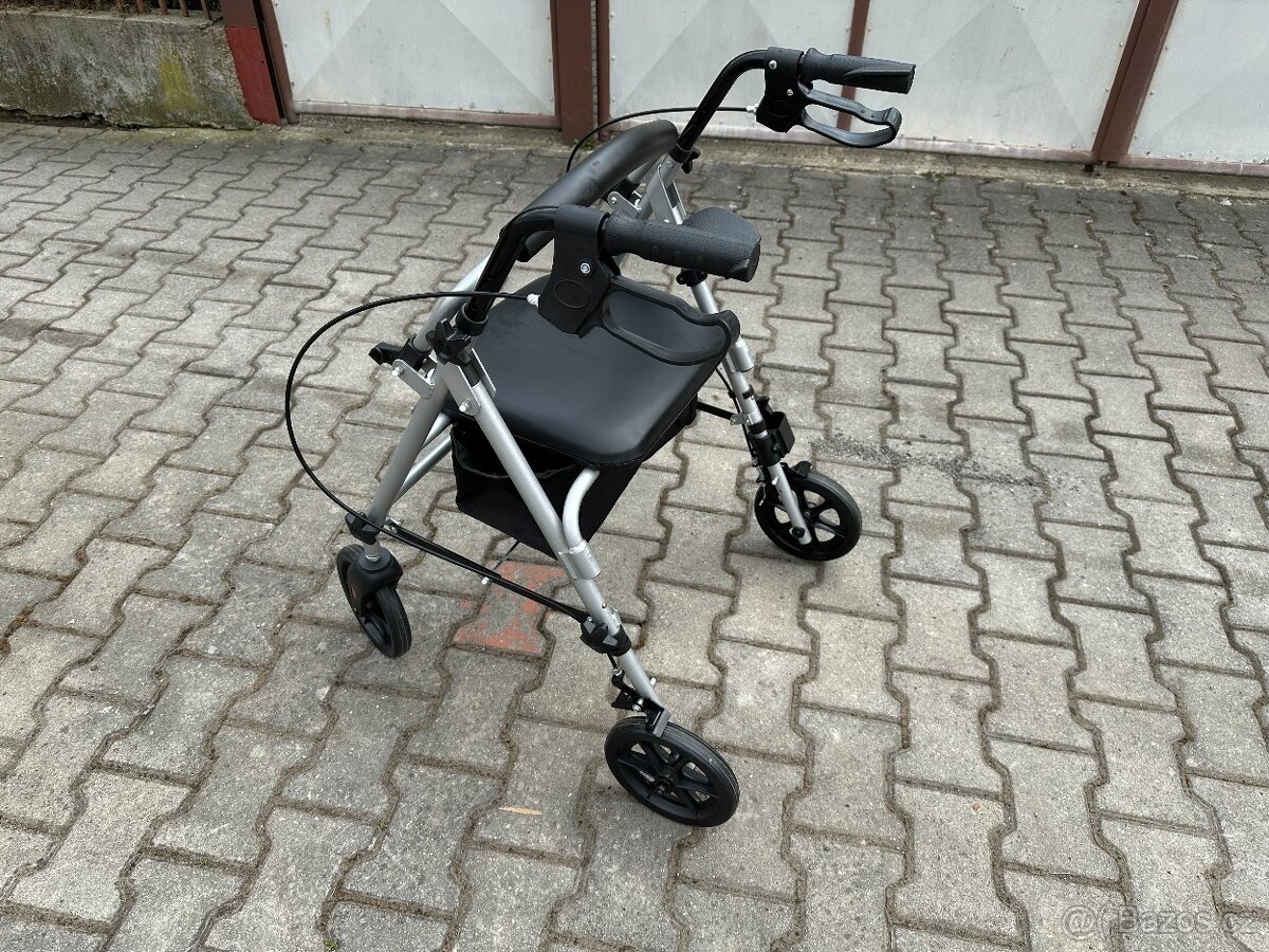 Chodítko pro seniory - 2