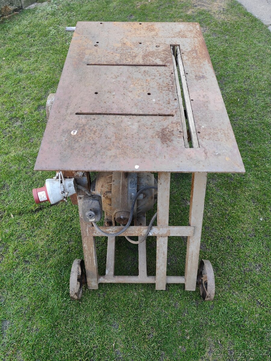 Cirkulárka s kolebkou - 2