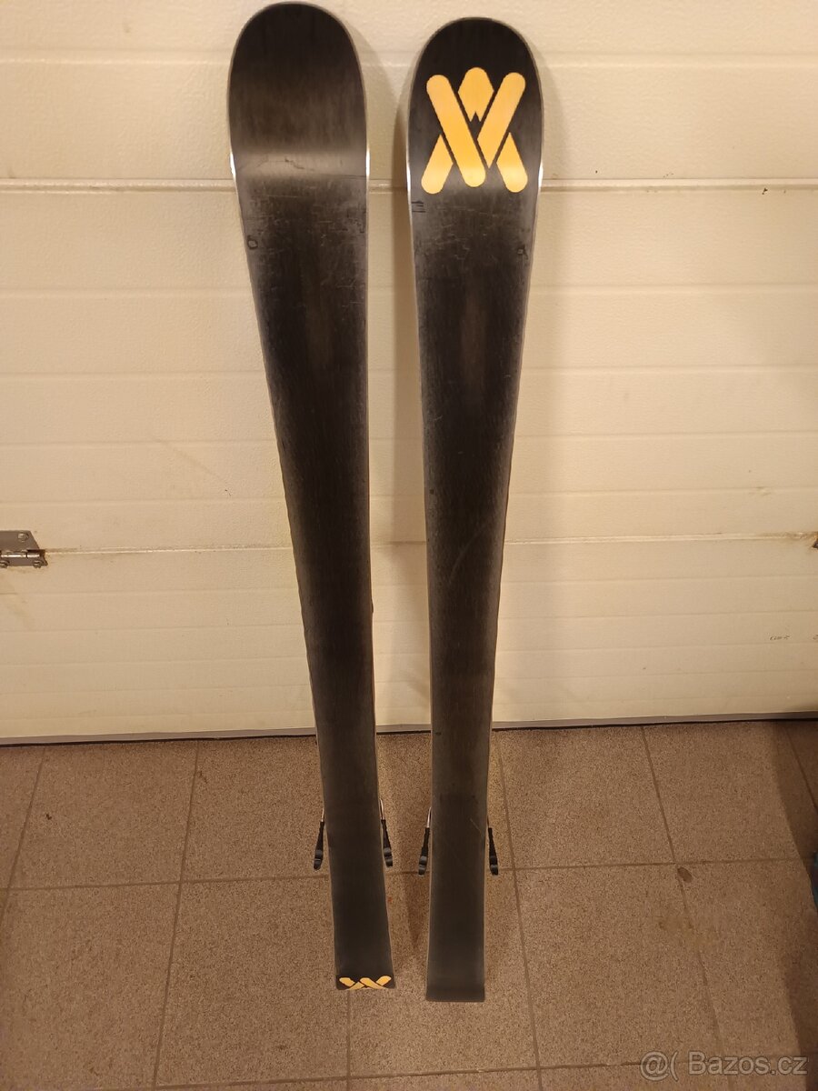 Prodám lyže völki délka 138cm - 2