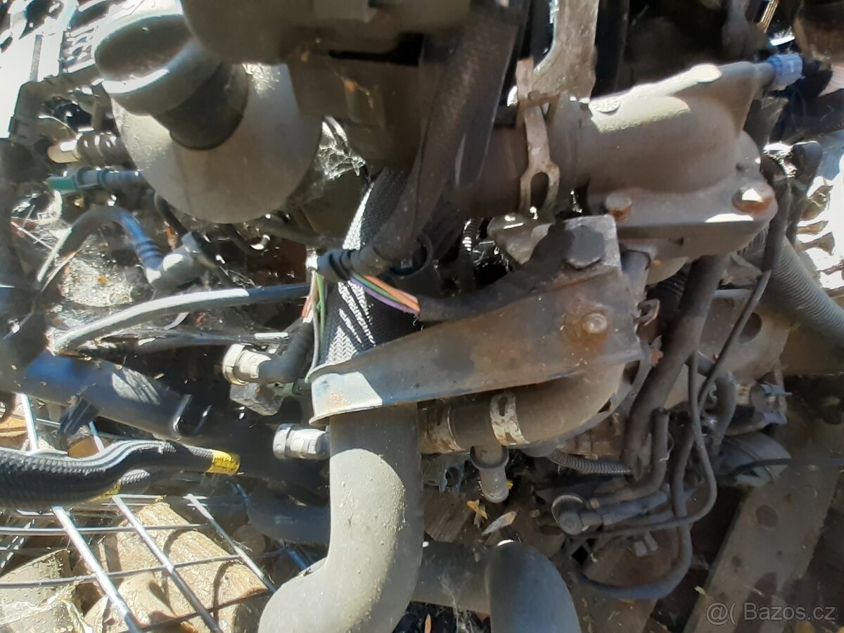 Peugeot 307 hdi 2,0hdi motory - 2