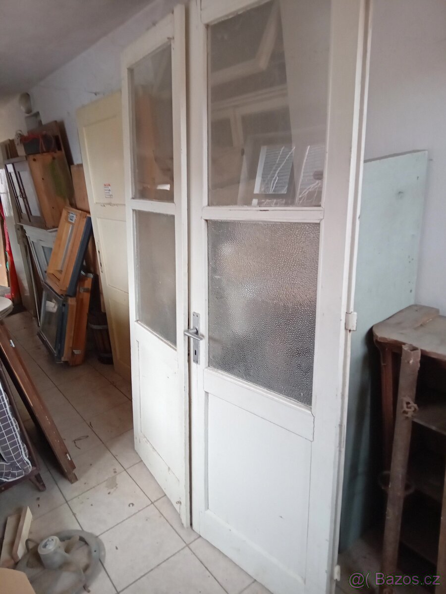 dveře dvoukřídlé 150x220 + kovový rám - 2