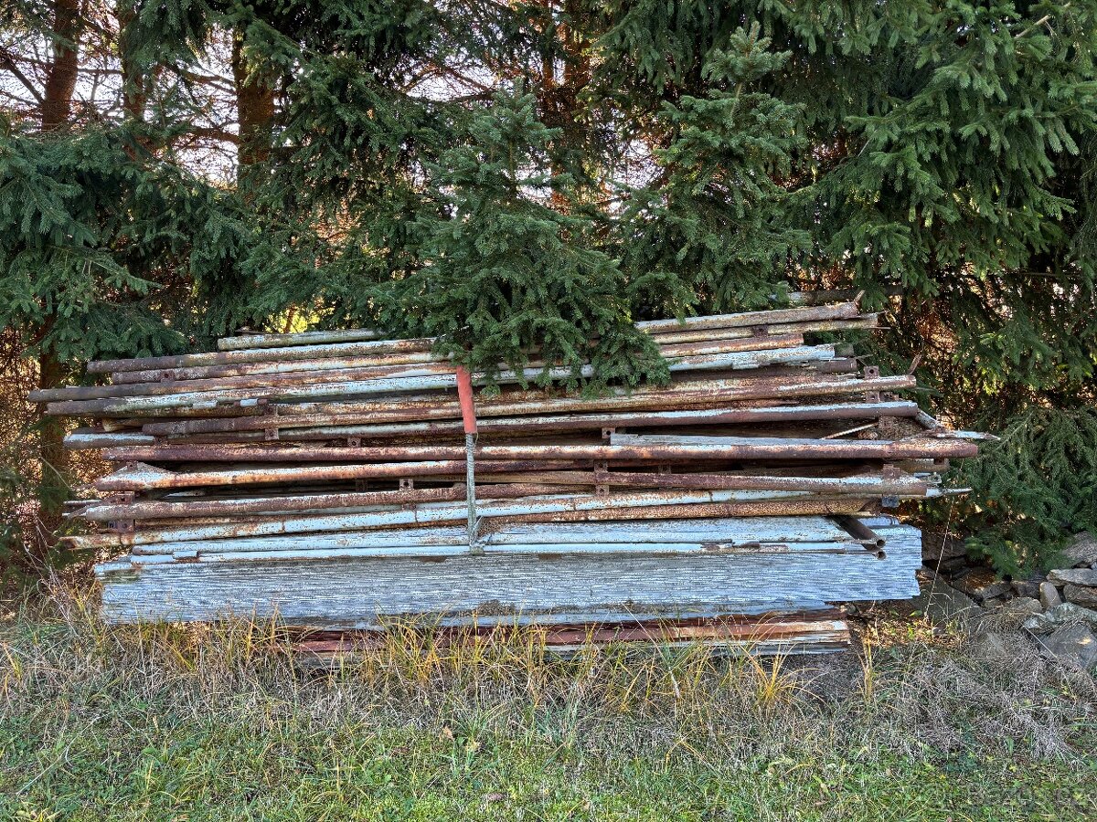 Plechová hala 15x6 - 2