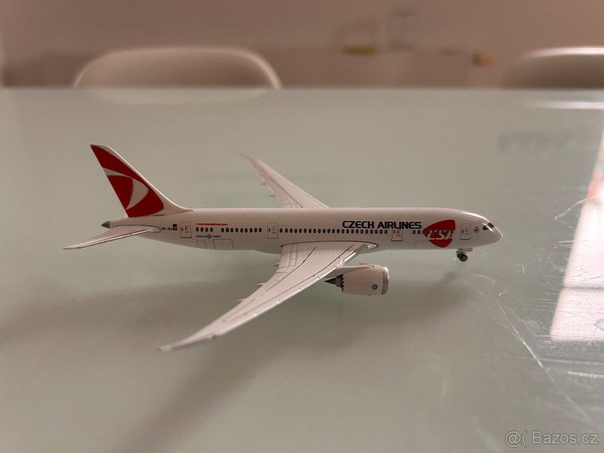 Prodám model letadla B787-8 ČSA - 2