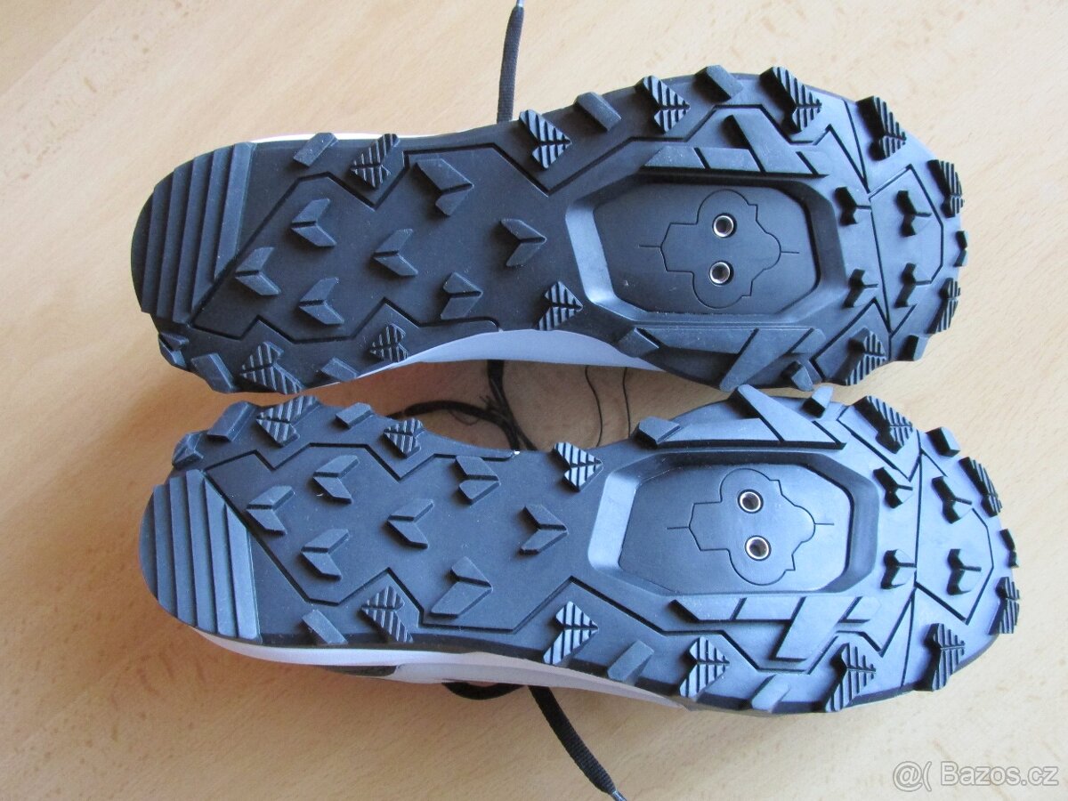 CYKLISTICKÉ TRETRY , SPPORTOVNÍ BOTY - 2