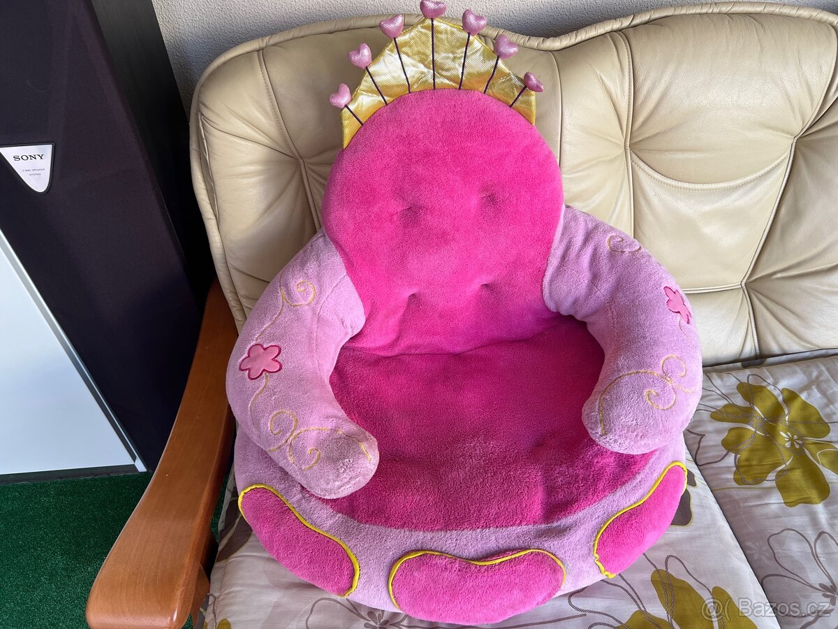 Pelíšek - trůn pro psí slečnu - 2