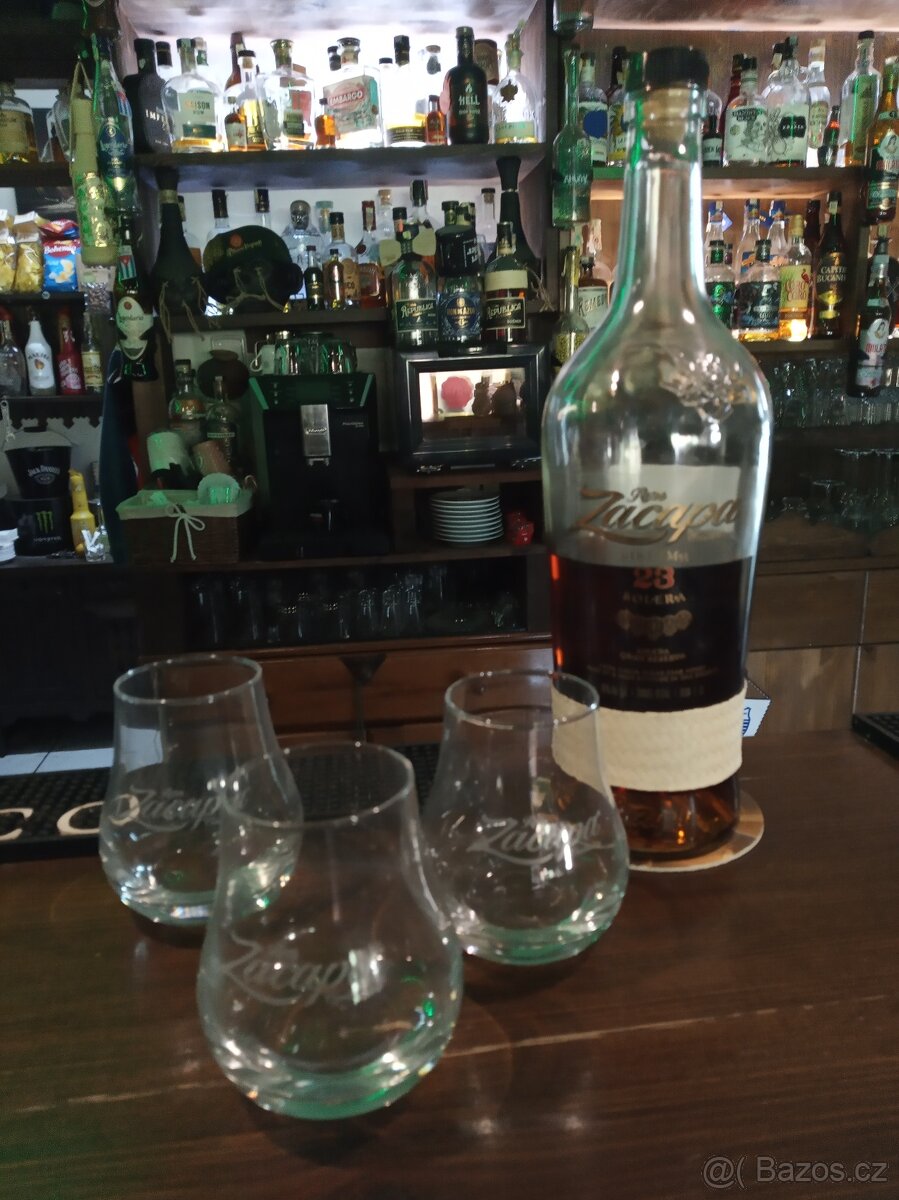 RUM ZACAPA - orig. SKLENIČKY - 2