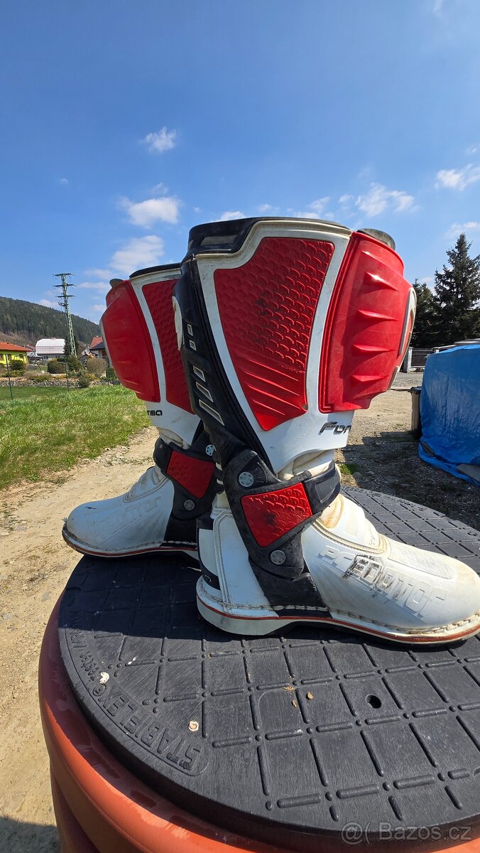 MX boty Forma Predator, velikost 44. - 2