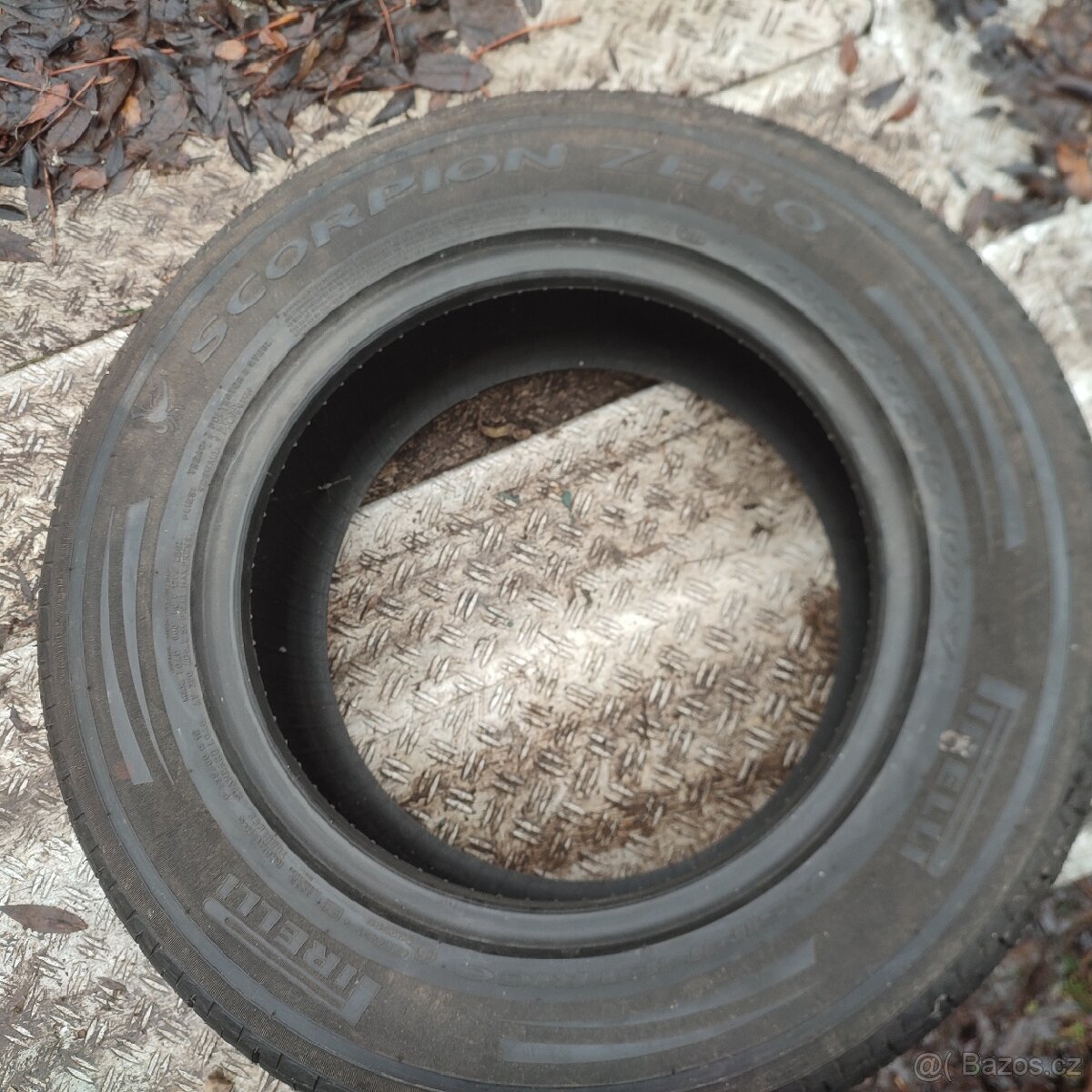 Pirelli Scorpion 235/60R16 100V - 2