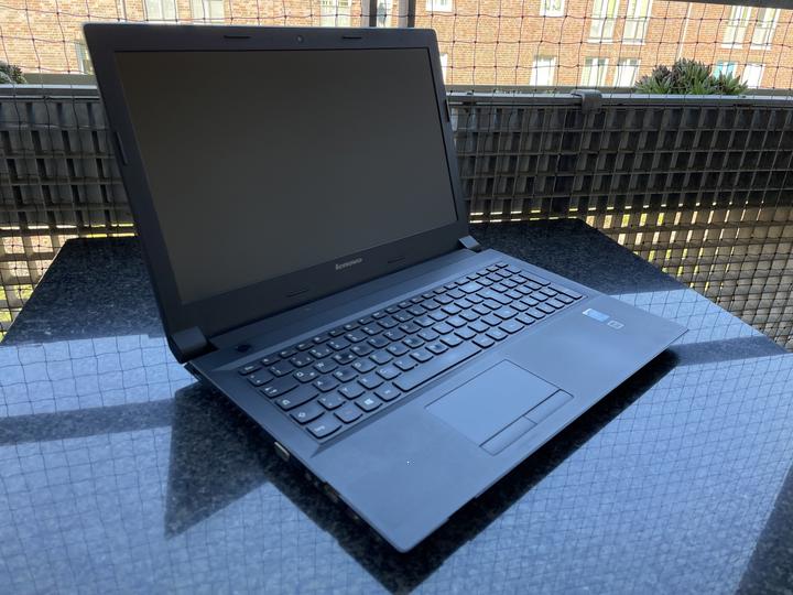 Herný notebook Lenovo B50-80 - 2