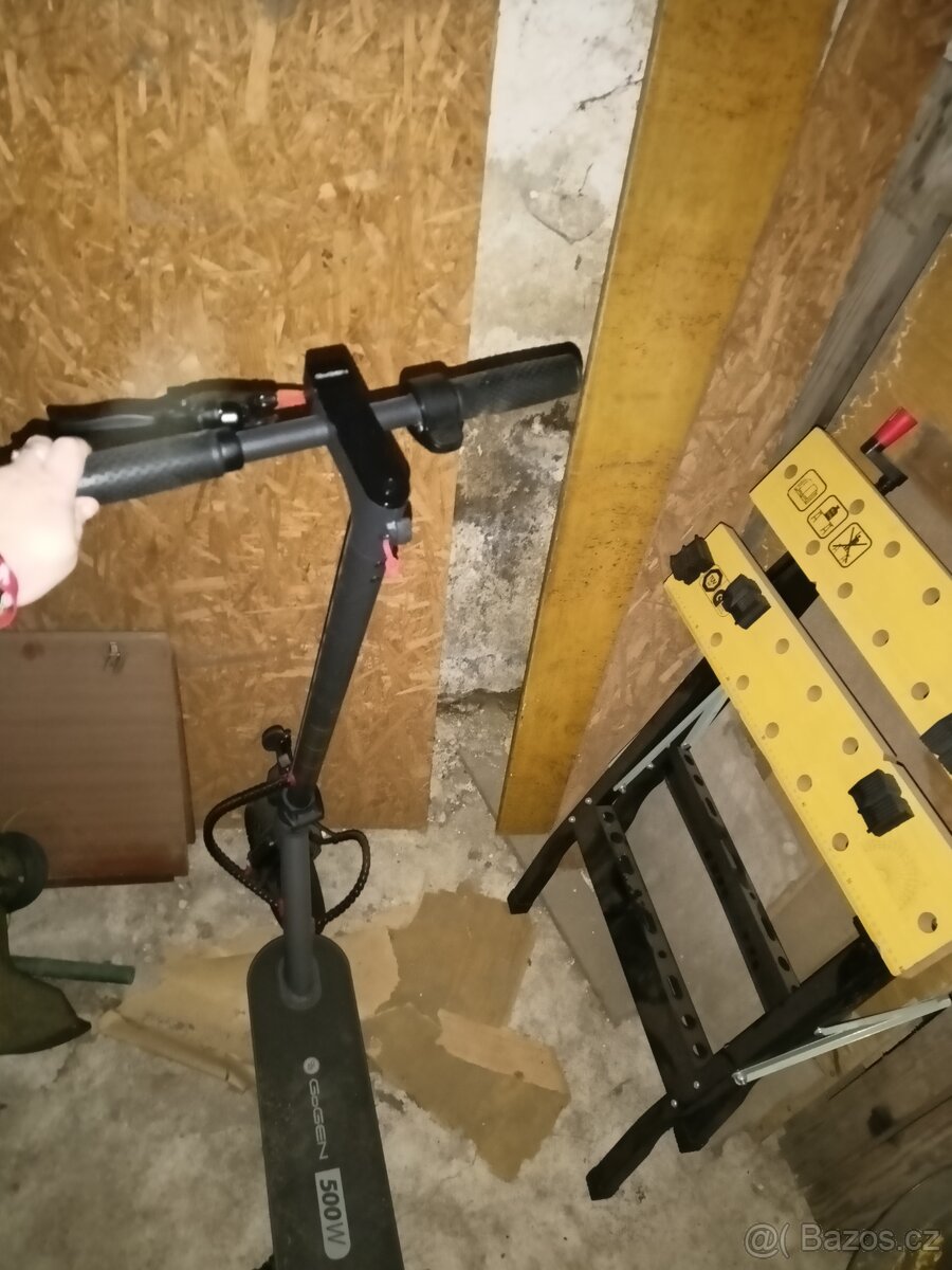 Elektrická koloběžka GOGEN S 801 - 2