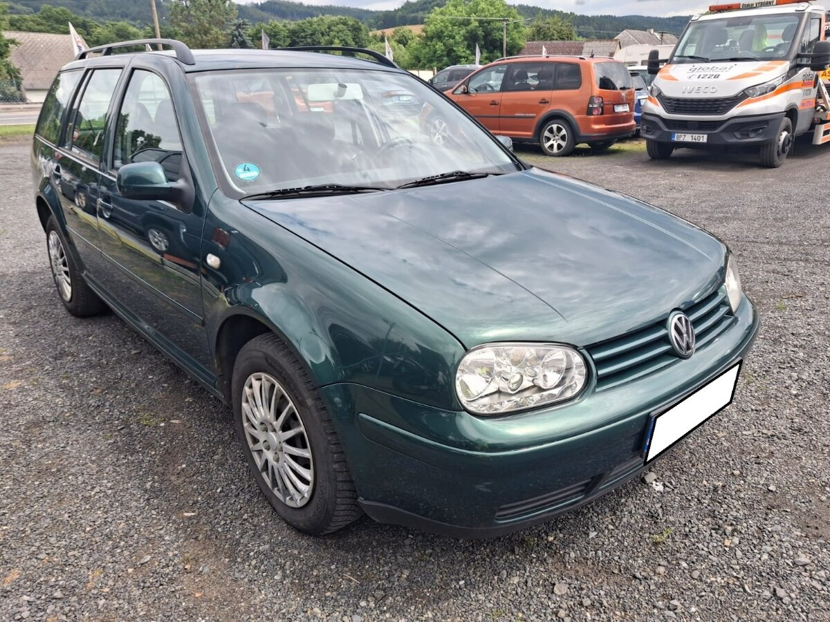 VW Golf kombi 1,6i - 2