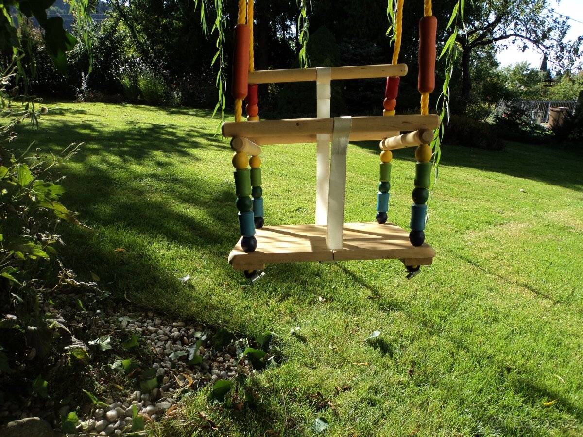 dětská houpačka dřevěná - 2